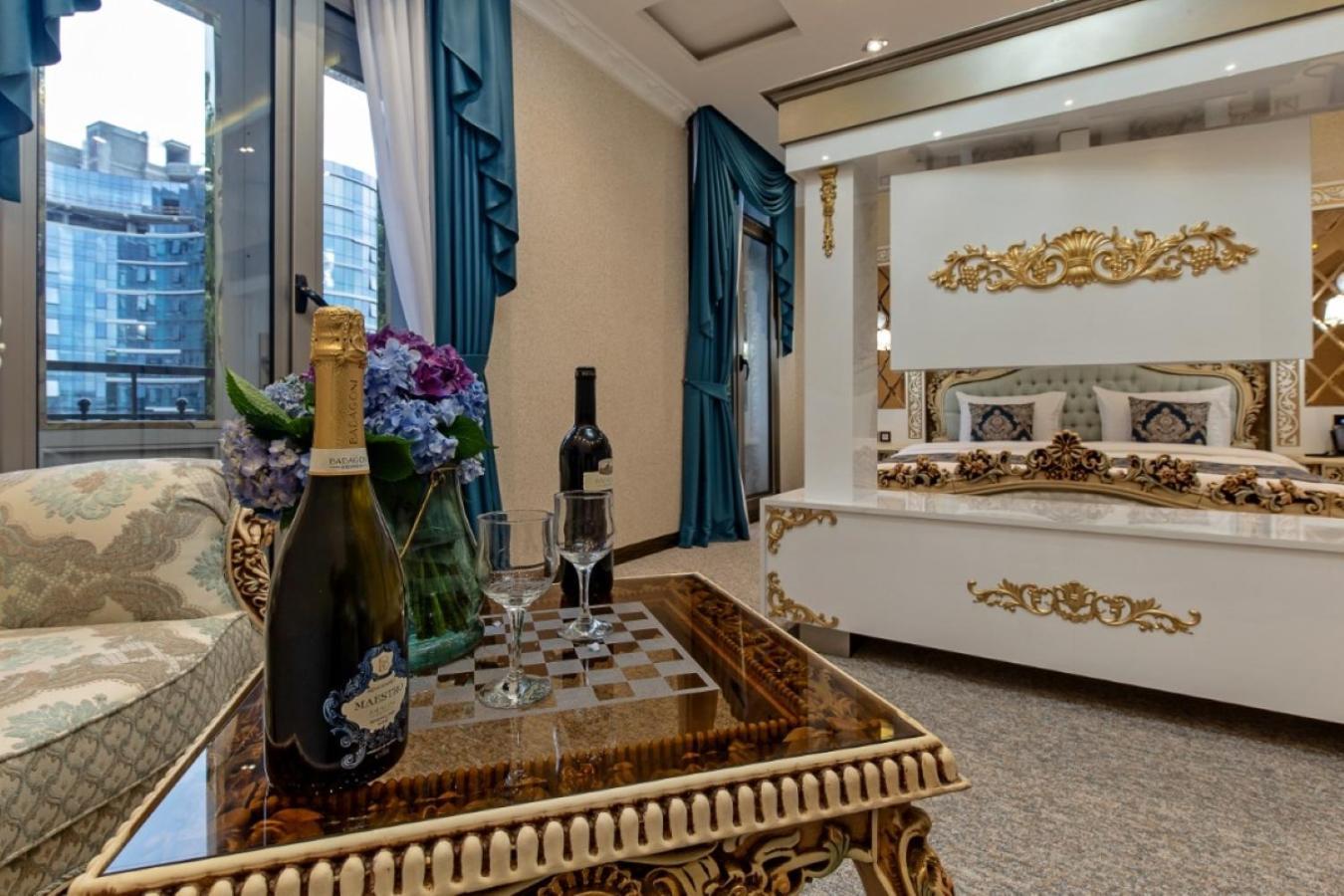 Hotel Aqua Freedom Tbilisi ภายนอก รูปภาพ