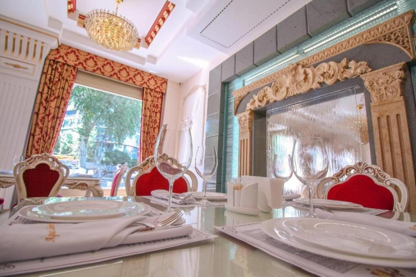 Hotel Aqua Freedom Tbilisi ภายนอก รูปภาพ
